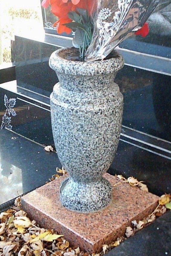 покостовский гранит ваза